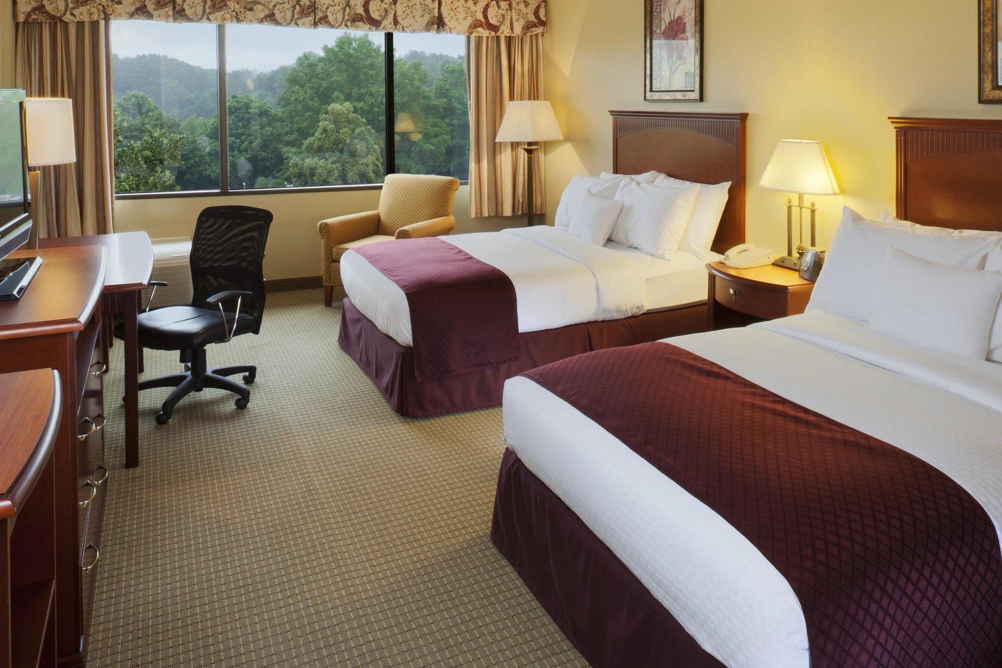 ดับเบิลทรี บาย ฮิลตัน ชาร์ลอตวิลล์ Hotel ชาร์ลอตต์สวิลล์ ภายนอก รูปภาพ